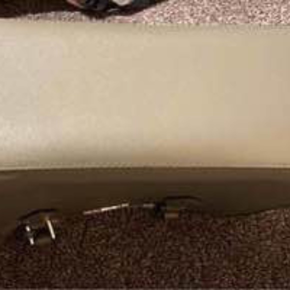 Michael Kors Bag - Picture 5 of 9